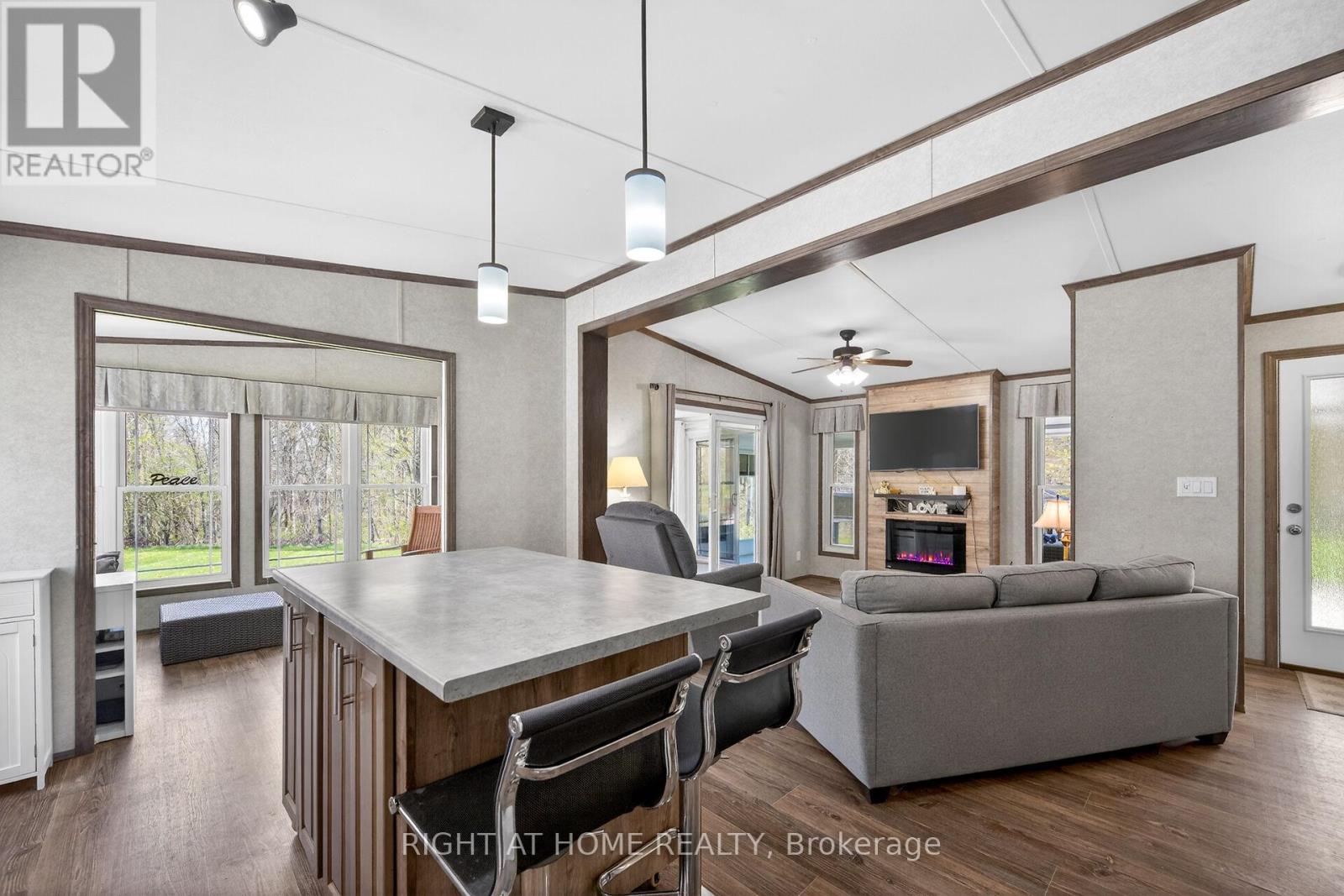 5 Beech Street - 4449 Milburough Line, Burlington, Ontario  L7P 0C5 - Photo 13 - W13636166