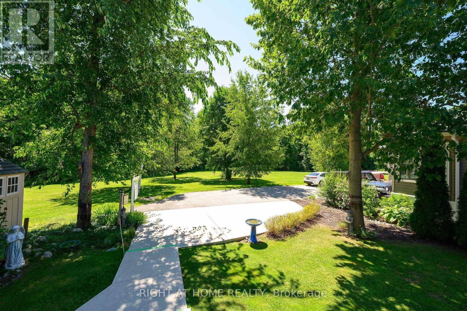 5 Beech Street - 4449 Milburough Line, Burlington, Ontario  L7P 0C5 - Photo 2 - W13636166