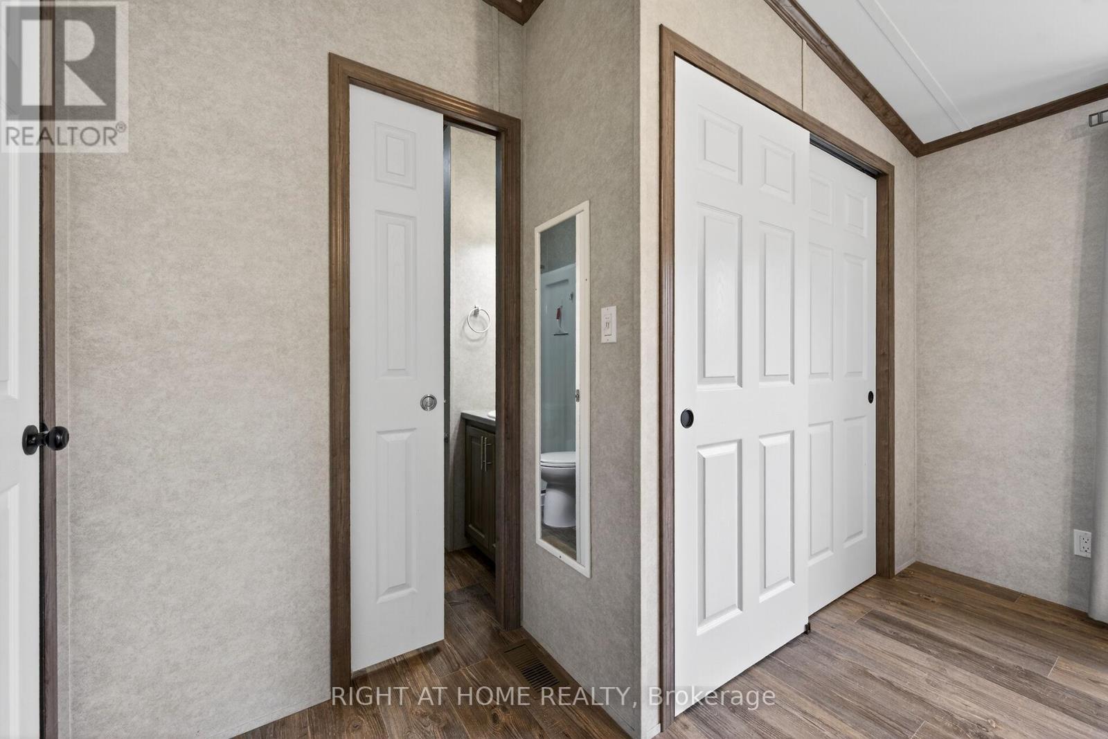 5 Beech Street - 4449 Milburough Line, Burlington, Ontario  L7P 0C5 - Photo 20 - W13636166
