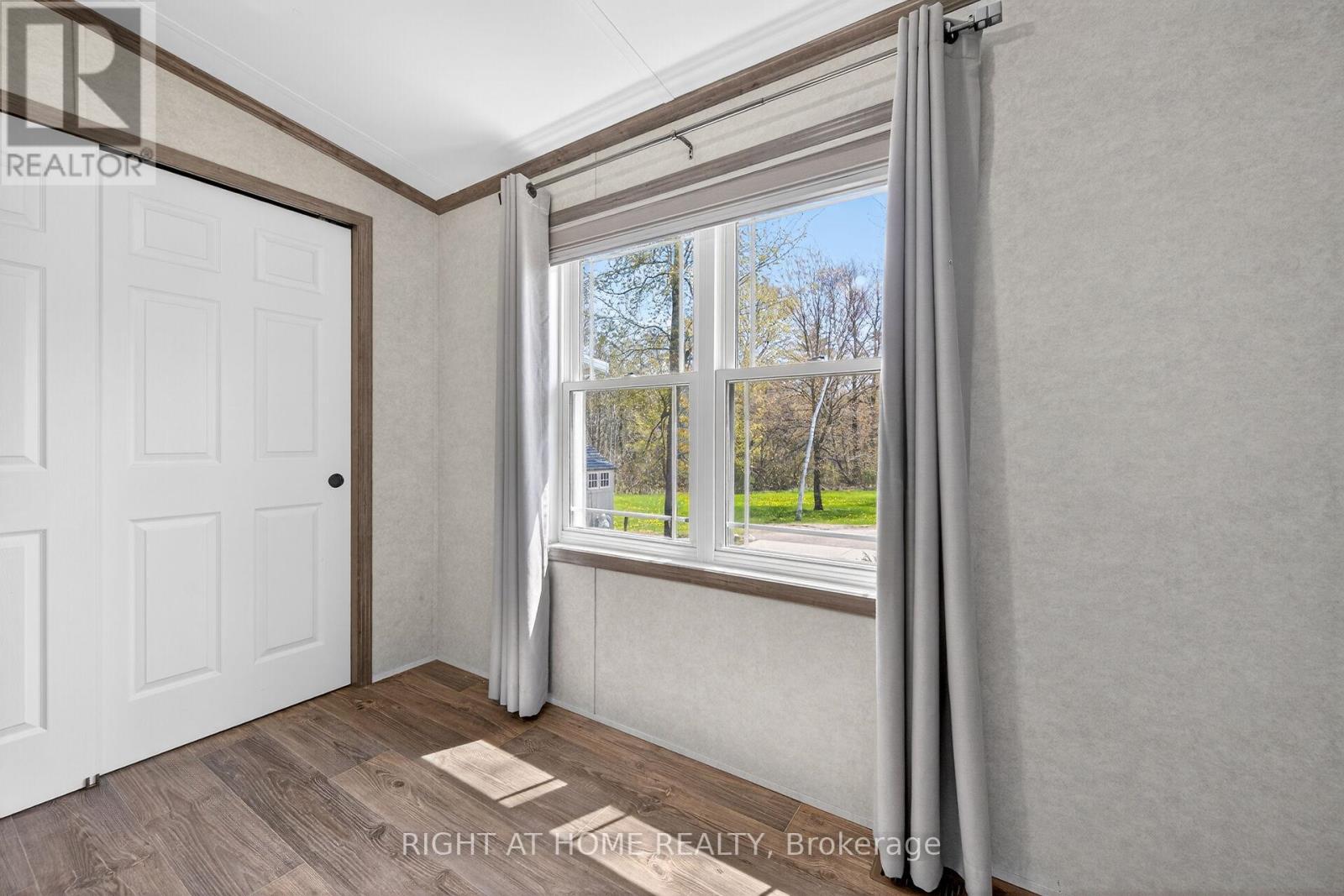 5 Beech Street - 4449 Milburough Line, Burlington, Ontario  L7P 0C5 - Photo 21 - W13636166