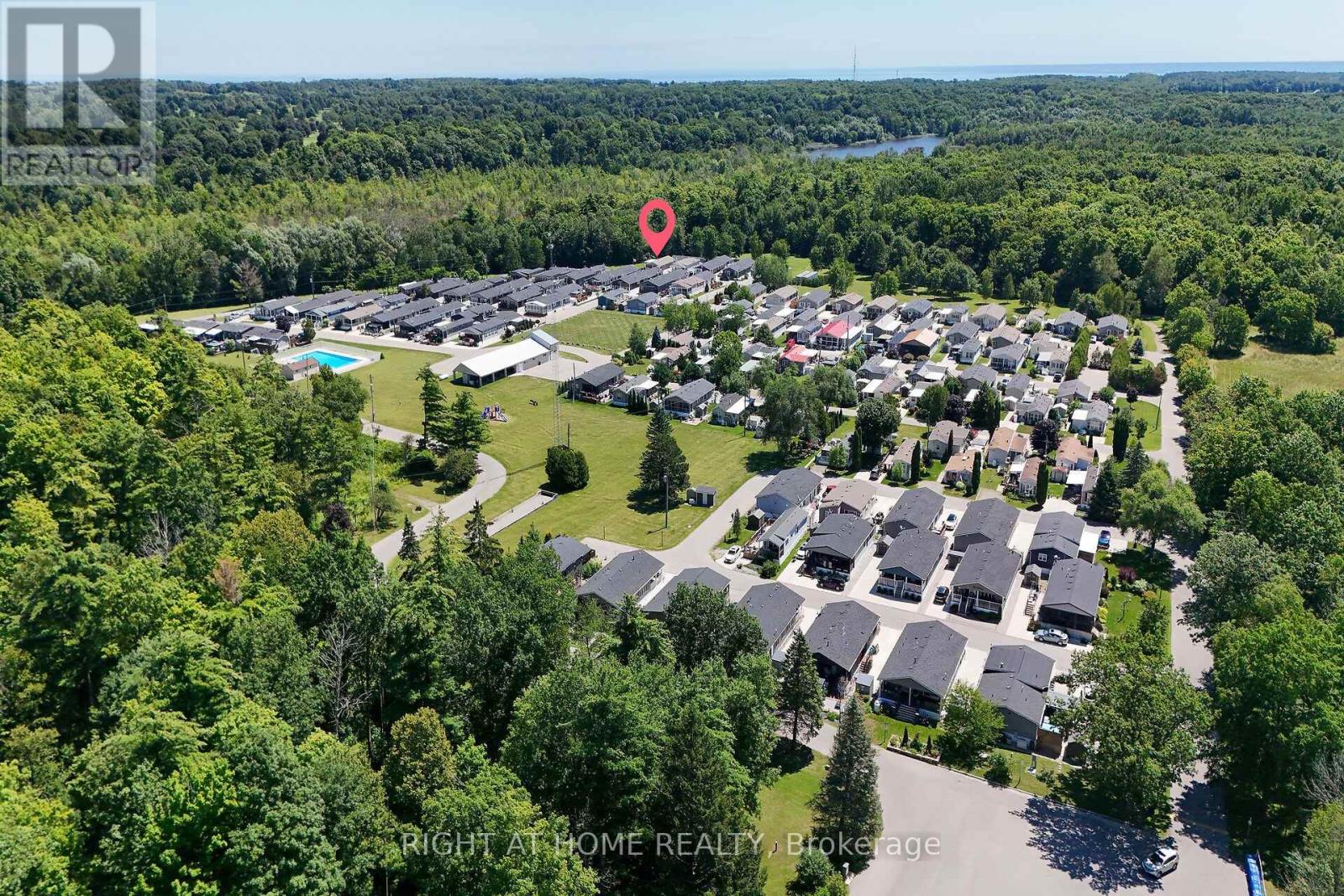 5 Beech Street - 4449 Milburough Line, Burlington, Ontario  L7P 0C5 - Photo 3 - W13636166