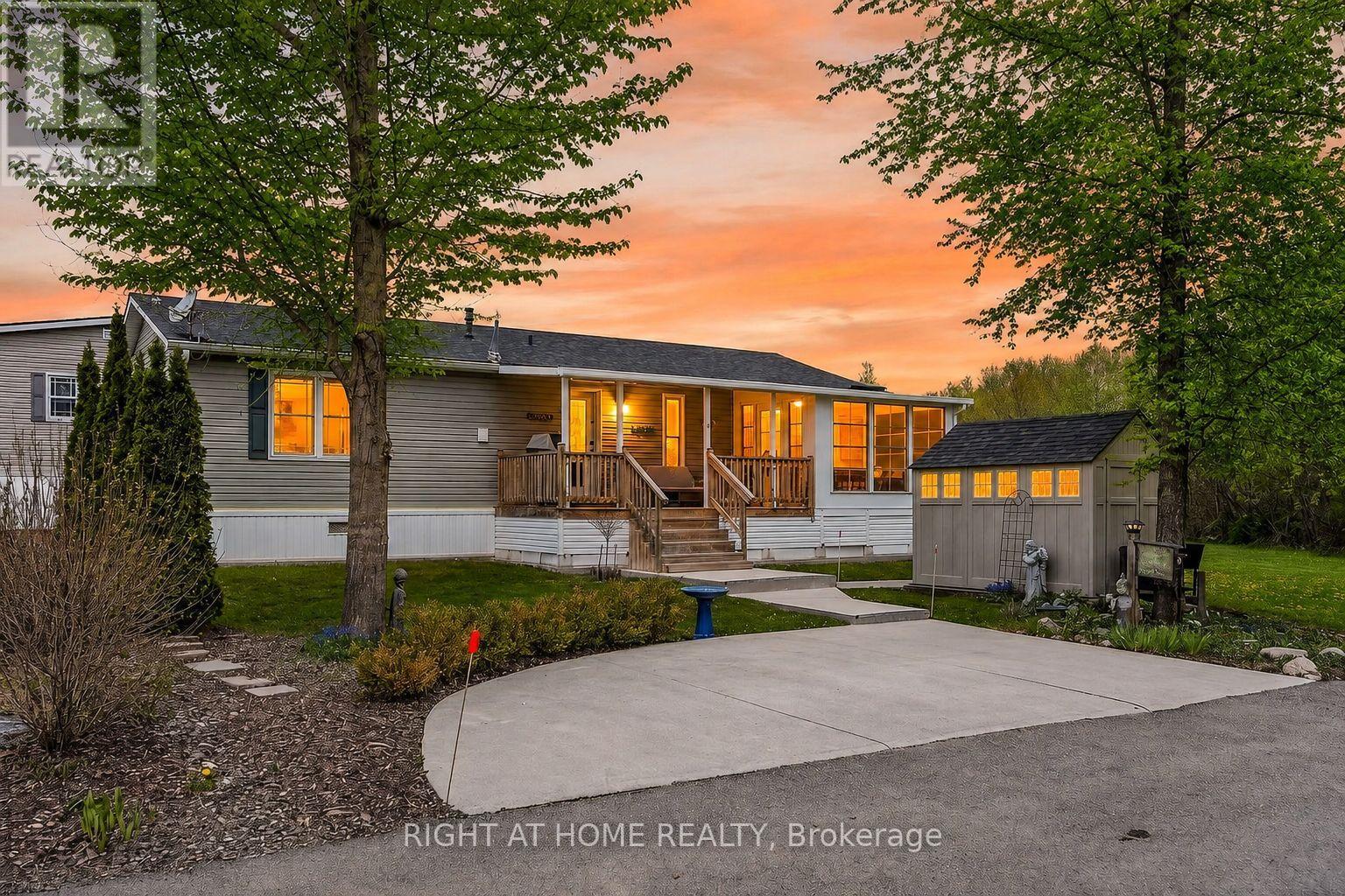 5 Beech Street - 4449 Milburough Line, Burlington, Ontario  L7P 0C5 - Photo 50 - W13636166