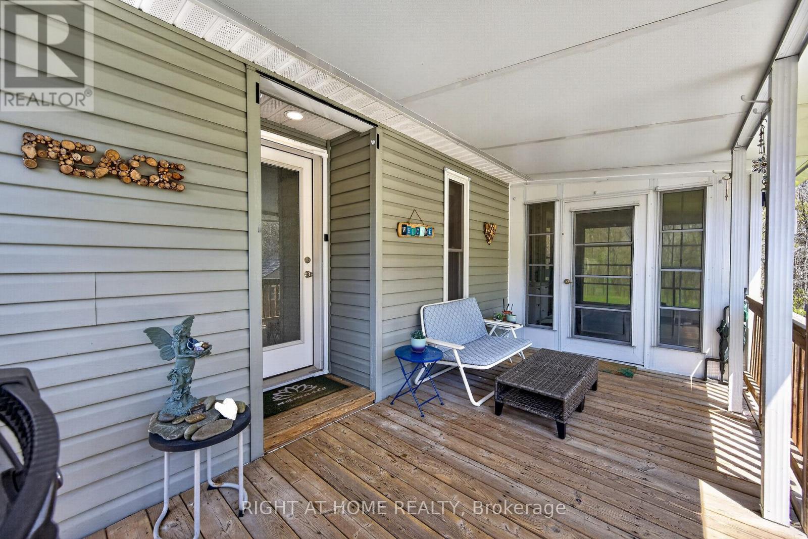 5 Beech Street - 4449 Milburough Line, Burlington, Ontario  L7P 0C5 - Photo 7 - W13636166