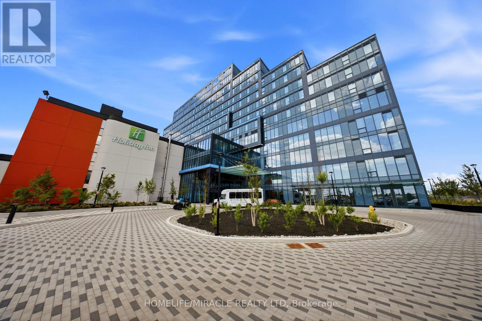 225 - 996 Martin Grove Road, Toronto, Ontario  M9W 4W8 - Photo 1 - W13636206