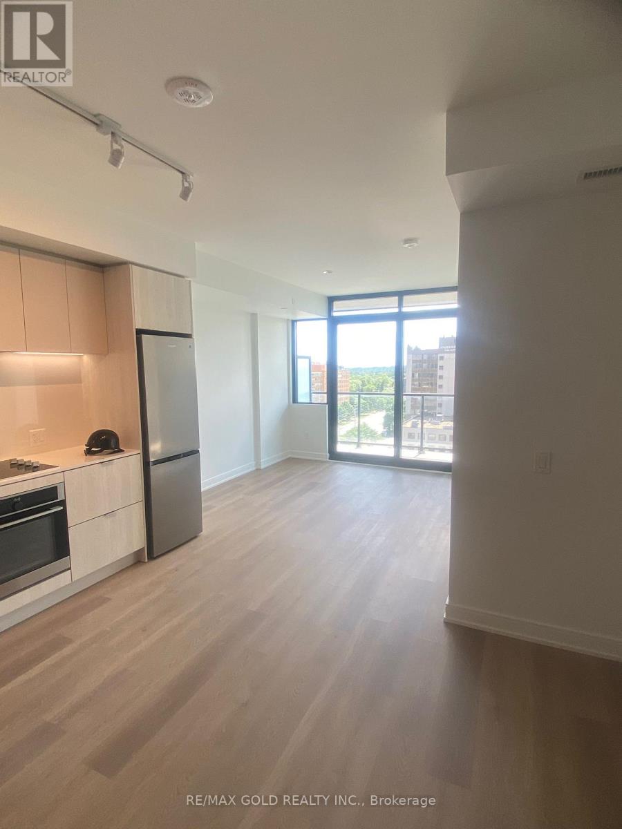 1011 - 3009 Novar Road, Mississauga, Ontario  L5B 1H7 - Photo 3 - W13636210