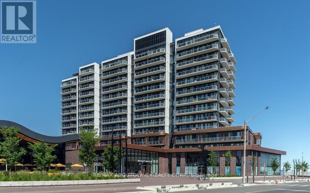 301 - 220 MISSINNIHE WAY, Mississauga, Ontario