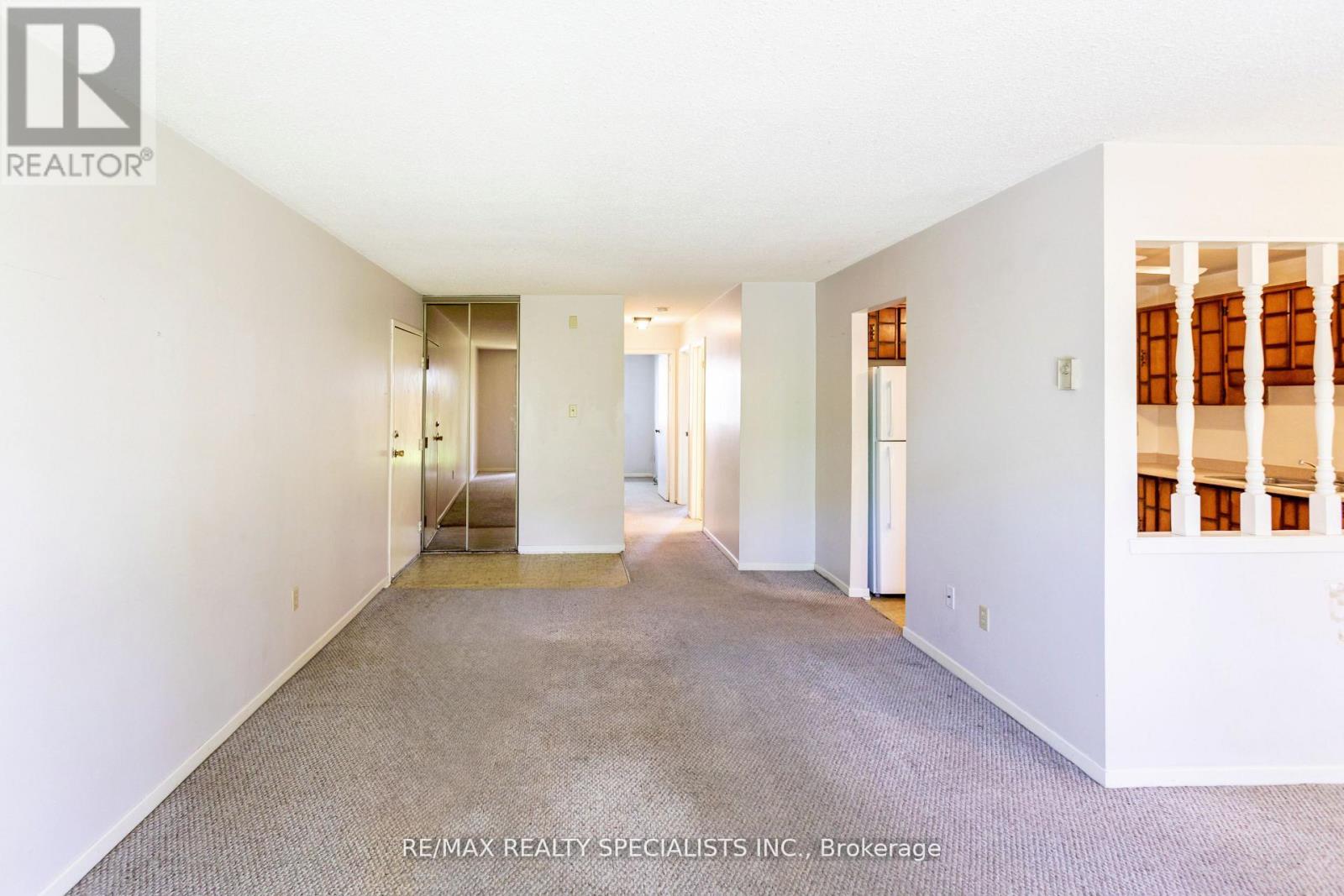 75 - 6797 Formentera Avenue, Mississauga, Ontario L5N 2L6 - Photo 4 - W13636288