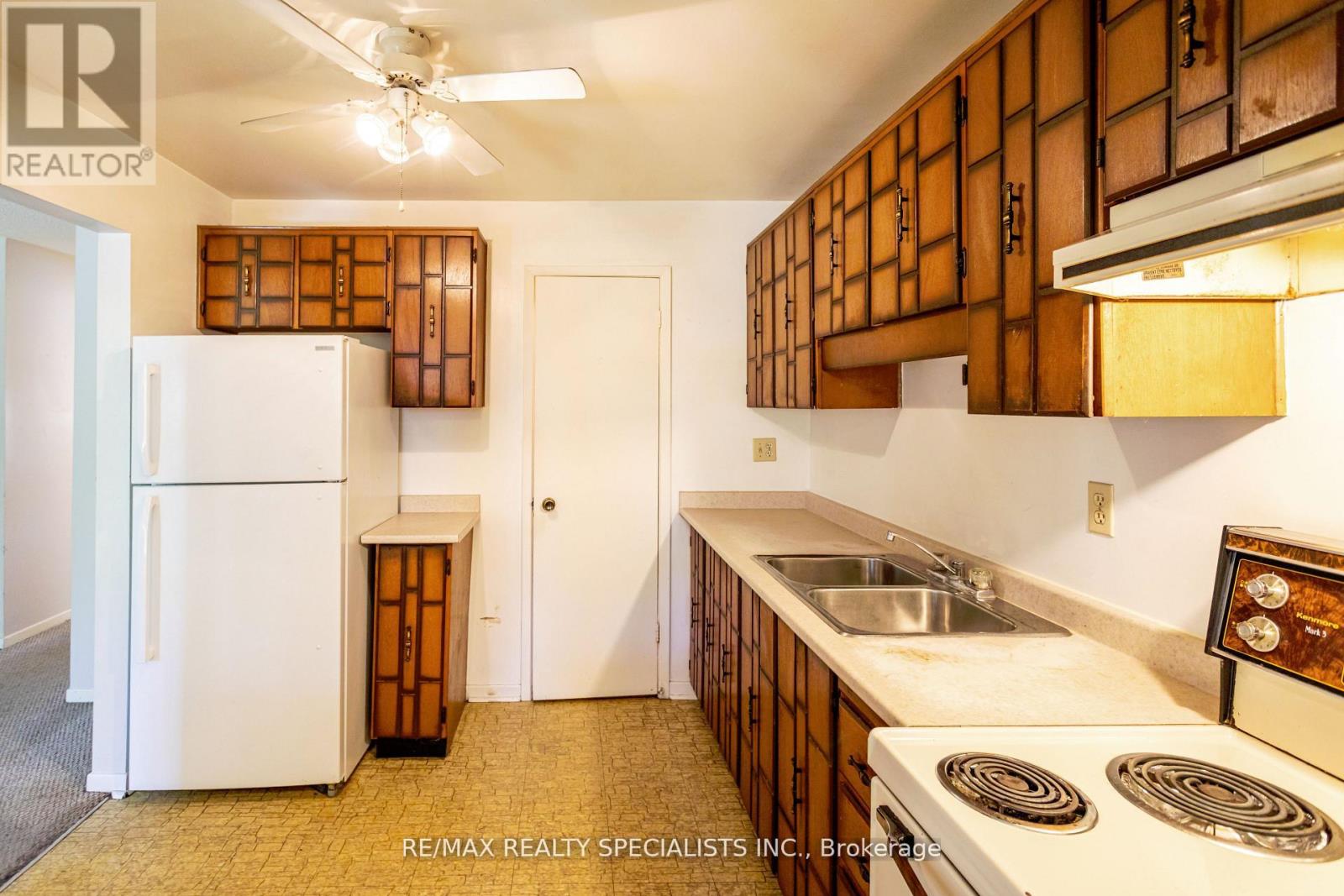 75 - 6797 Formentera Avenue, Mississauga, Ontario L5N 2L6 - Photo 6 - W13636288