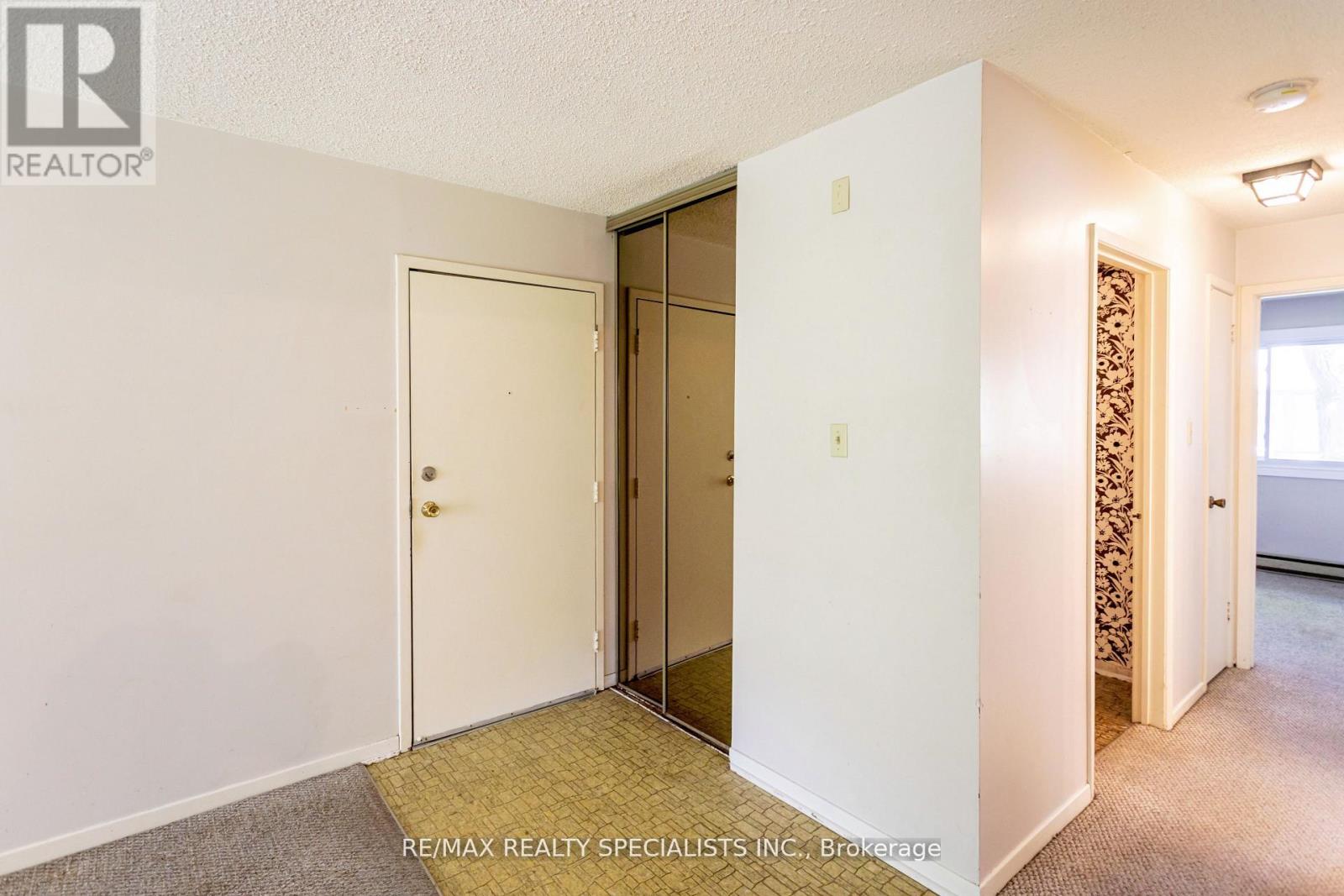 75 - 6797 Formentera Avenue, Mississauga, Ontario L5N 2L6 - Photo 8 - W13636288
