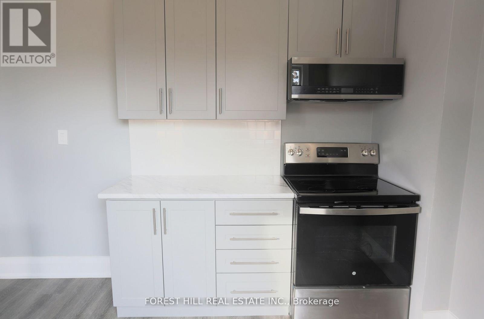 919 Kingston Road, Toronto, Ontario  M4E 1S6 - Photo 15 - E13452056