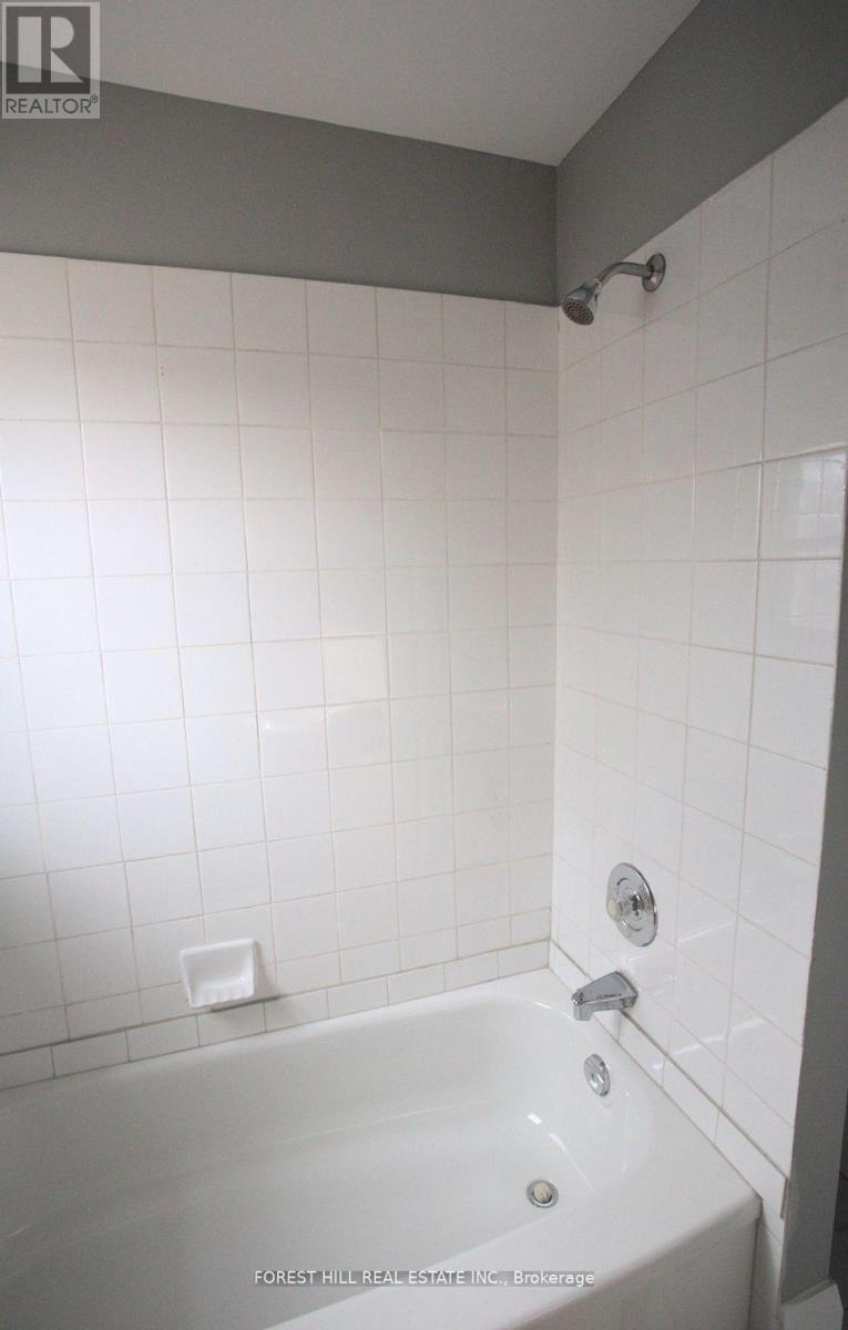 919 Kingston Road, Toronto, Ontario  M4E 1S6 - Photo 20 - E13452056