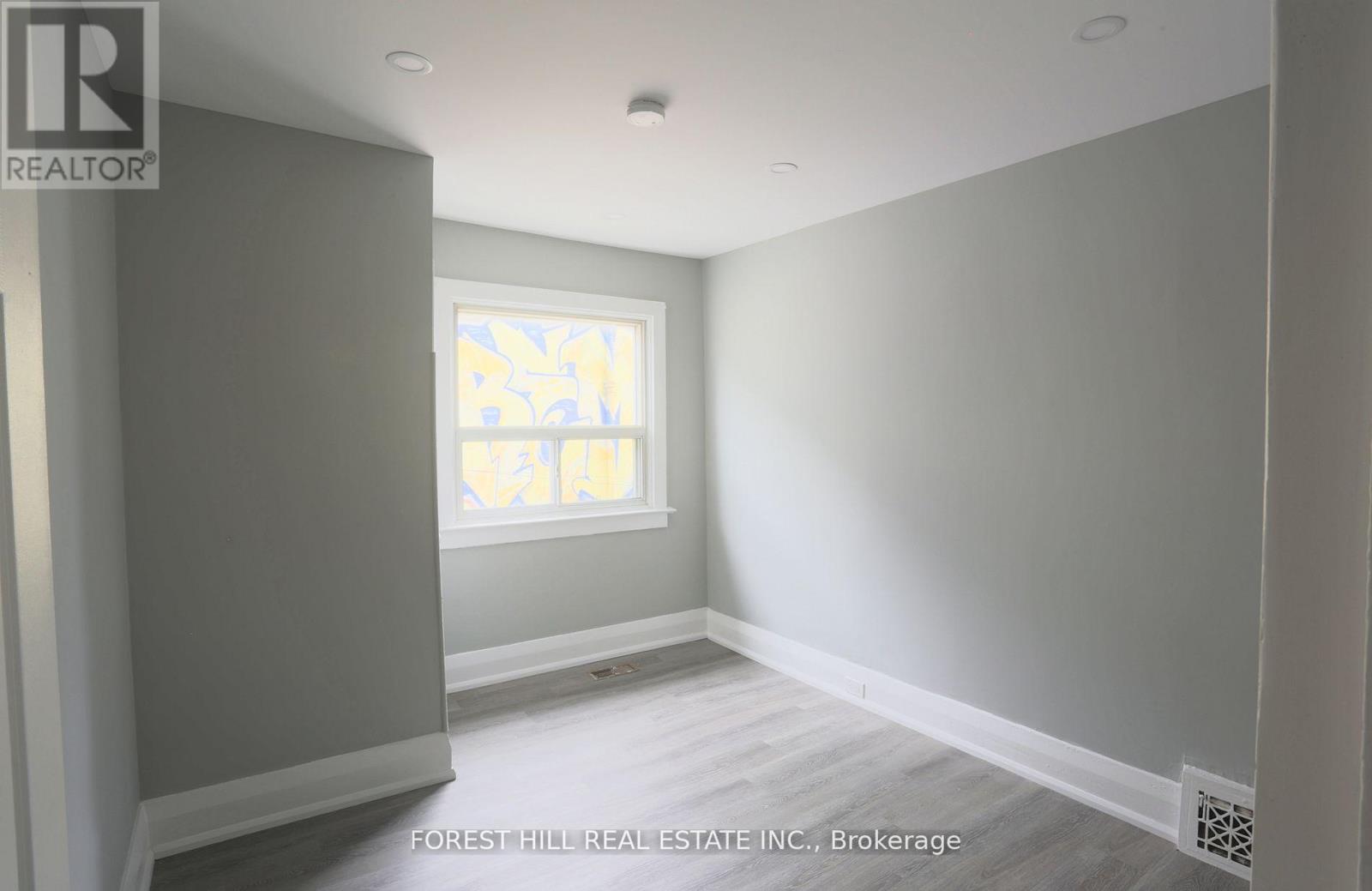 919 Kingston Road, Toronto, Ontario  M4E 1S6 - Photo 7 - E13452056