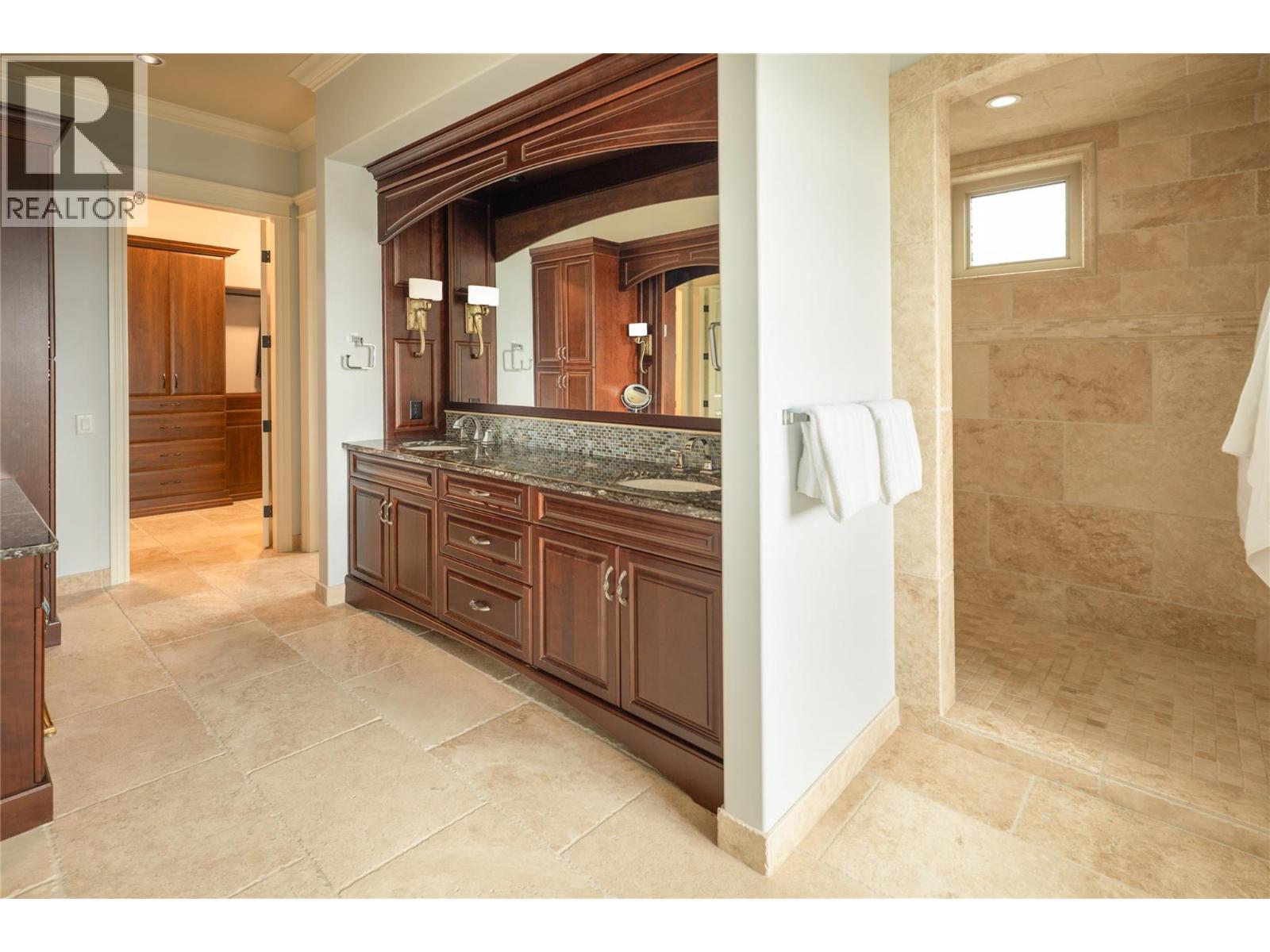 954 Hewetson Avenue, Kelowna, British Columbia  V1W 5H8 - Photo 37 - 10376538