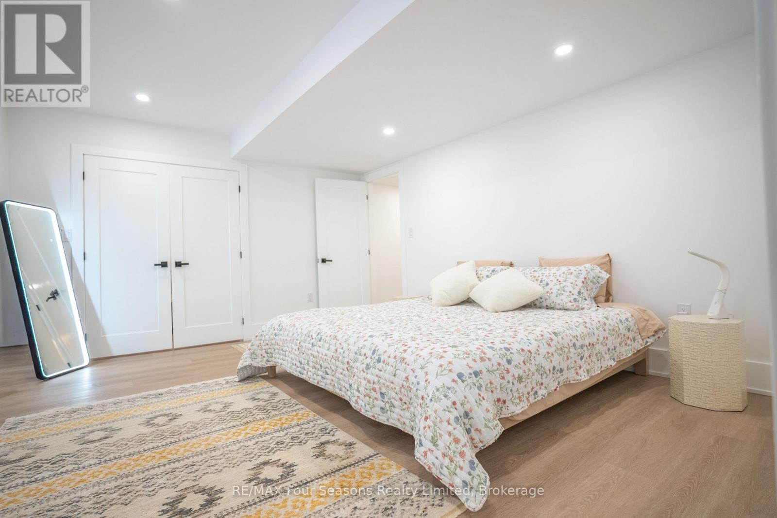 102 Goldie Court, Blue Mountains, Ontario  N0H 1J0 - Photo 33 - X12388181