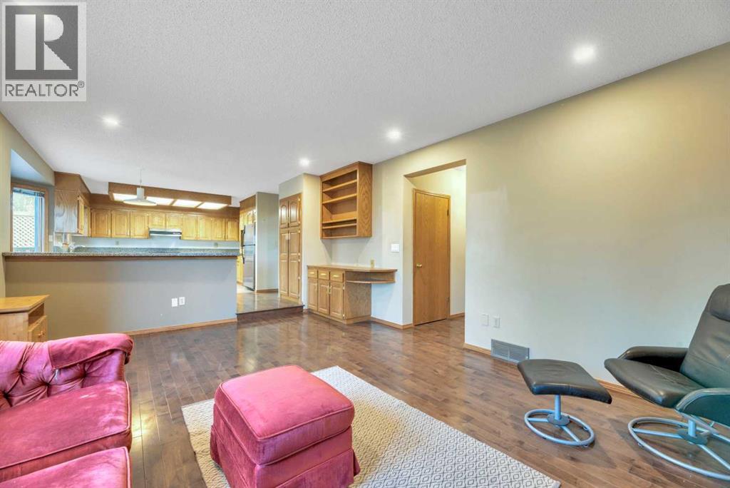 350 Edgepark Way NW, Calgary, Alberta  T3A 4P5 - Photo 28 - A2330635