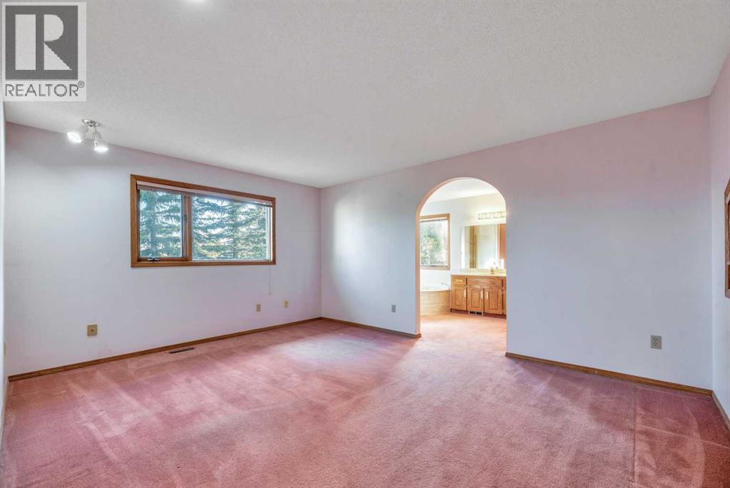 350 Edgepark Way NW, Calgary, Alberta  T3A 4P5 - Photo 34 - A2330635
