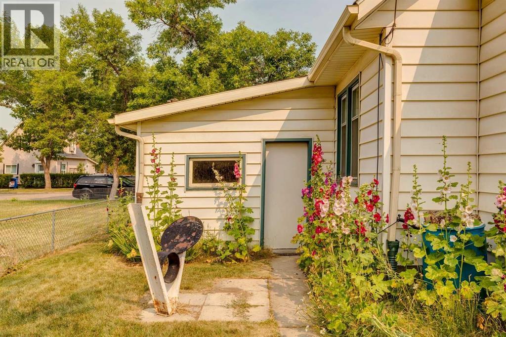 2209 22 Street, Nanton, Alberta  T0L 1R0 - Photo 40 - A2332040