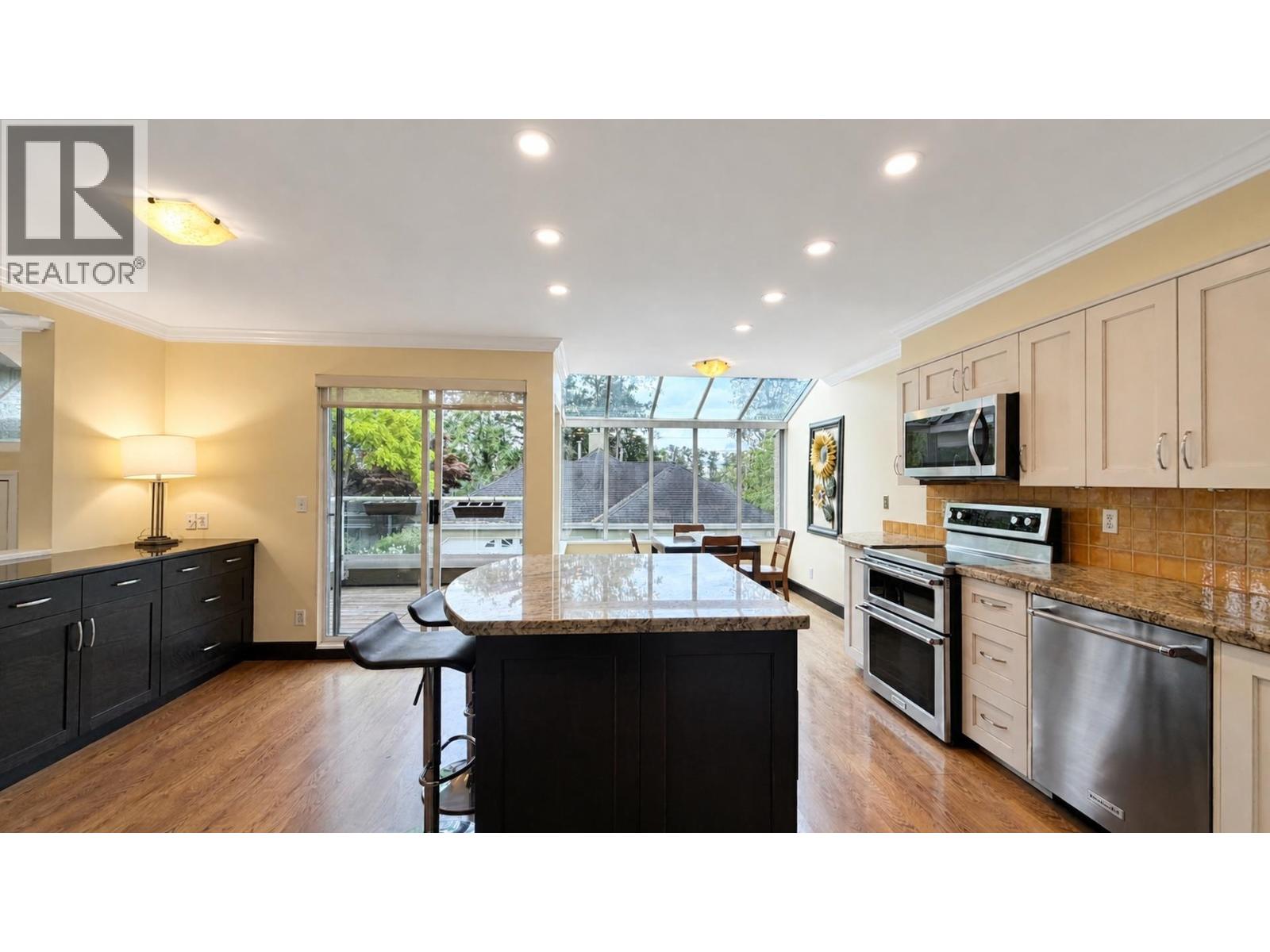 2387 Quayside Court, Vancouver, British Columbia  V5P 4W2 - Photo 11 - R3151884