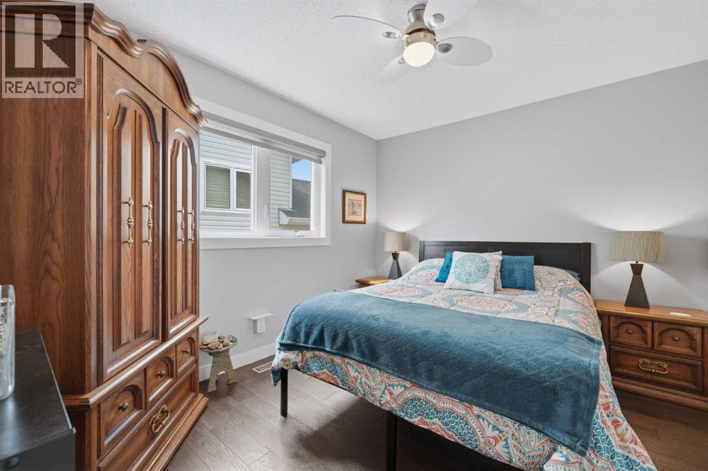 427 Douglas Ridge Mews SE, Calgary, Alberta  T2Z 2M4 - Photo 20 - A2332822