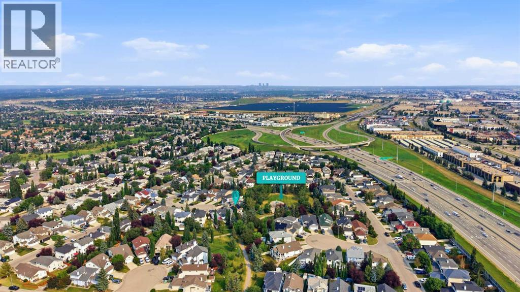427 Douglas Ridge Mews SE, Calgary, Alberta  T2Z 2M4 - Photo 45 - A2332822
