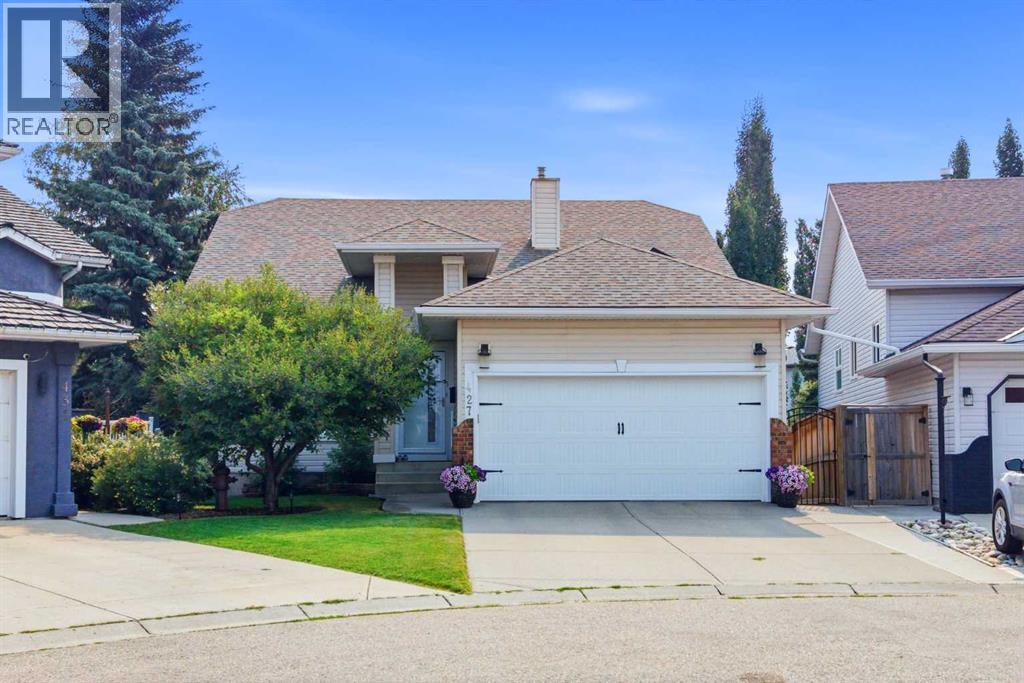 427 Douglas Ridge Mews SE, Calgary, Alberta
