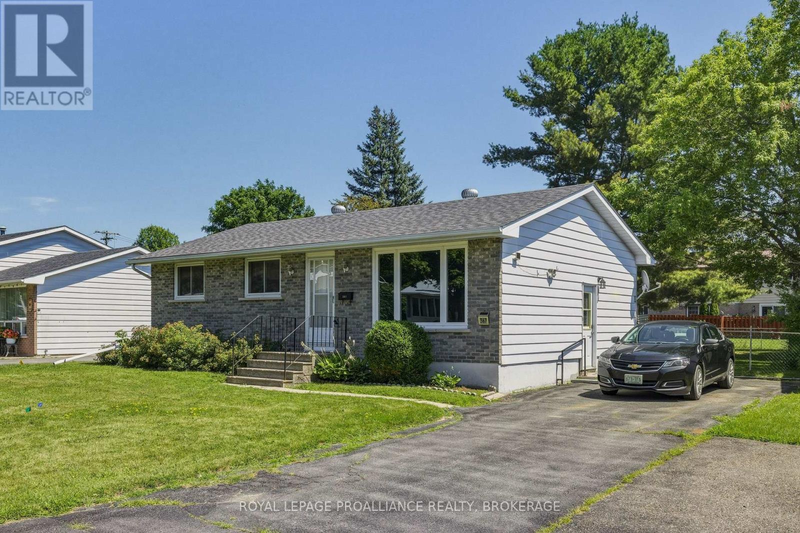 367 Georgiana Street, Gananoque, Ontario  K7G 1N1 - Photo 3 - X13634164