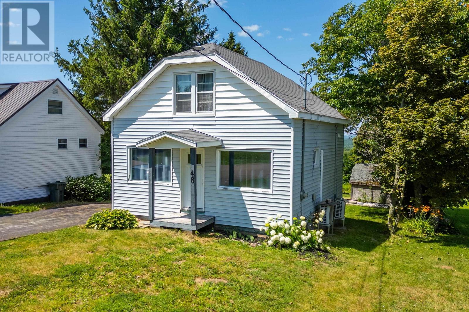 46 Maple Street, Springhill, Nova Scotia  B0M 1X0 - Photo 3 - 202618869