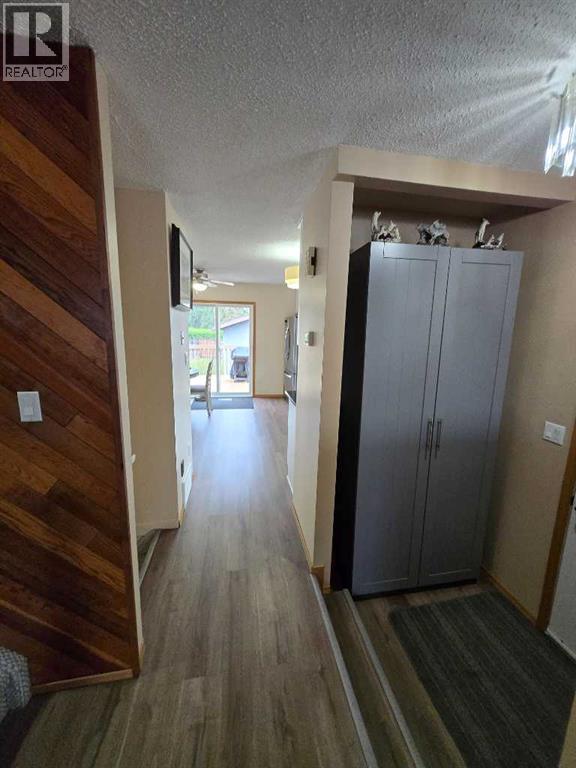 94 Harolds Hollow, Whitecourt, Alberta T7S 1C4 - Photo 5 - A2316105