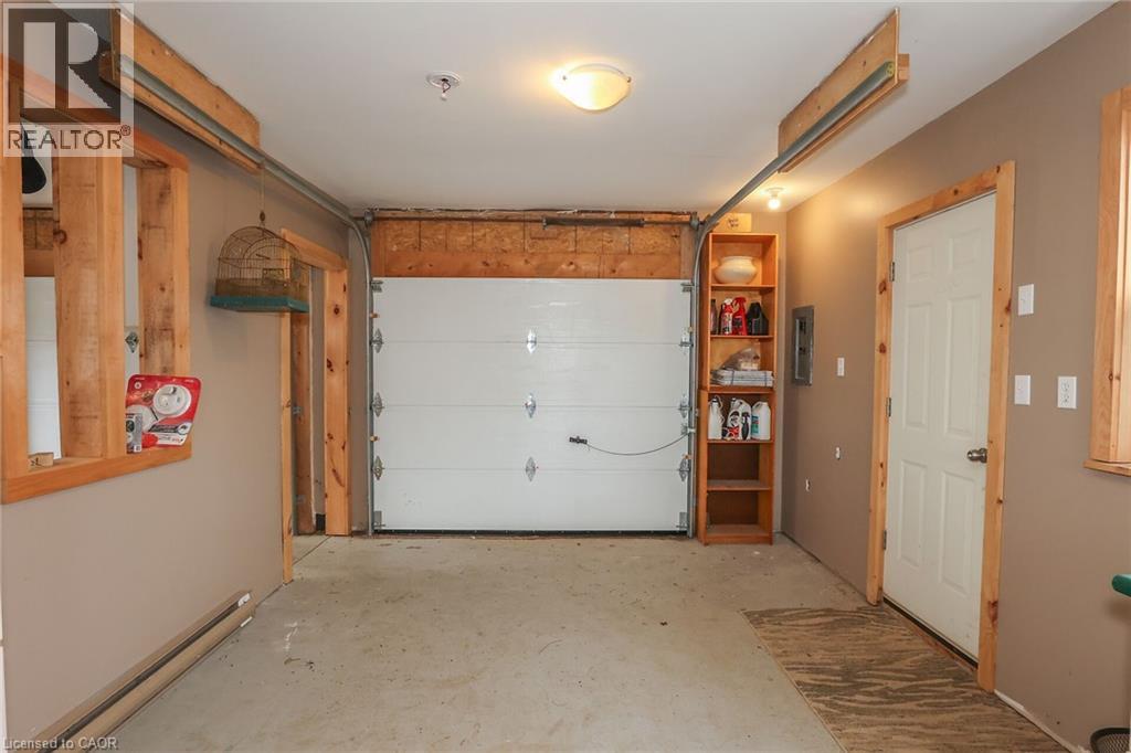 15 Adelaide Street, Grimsby, Ontario  L3M 1X2 - Photo 32 - 40811766