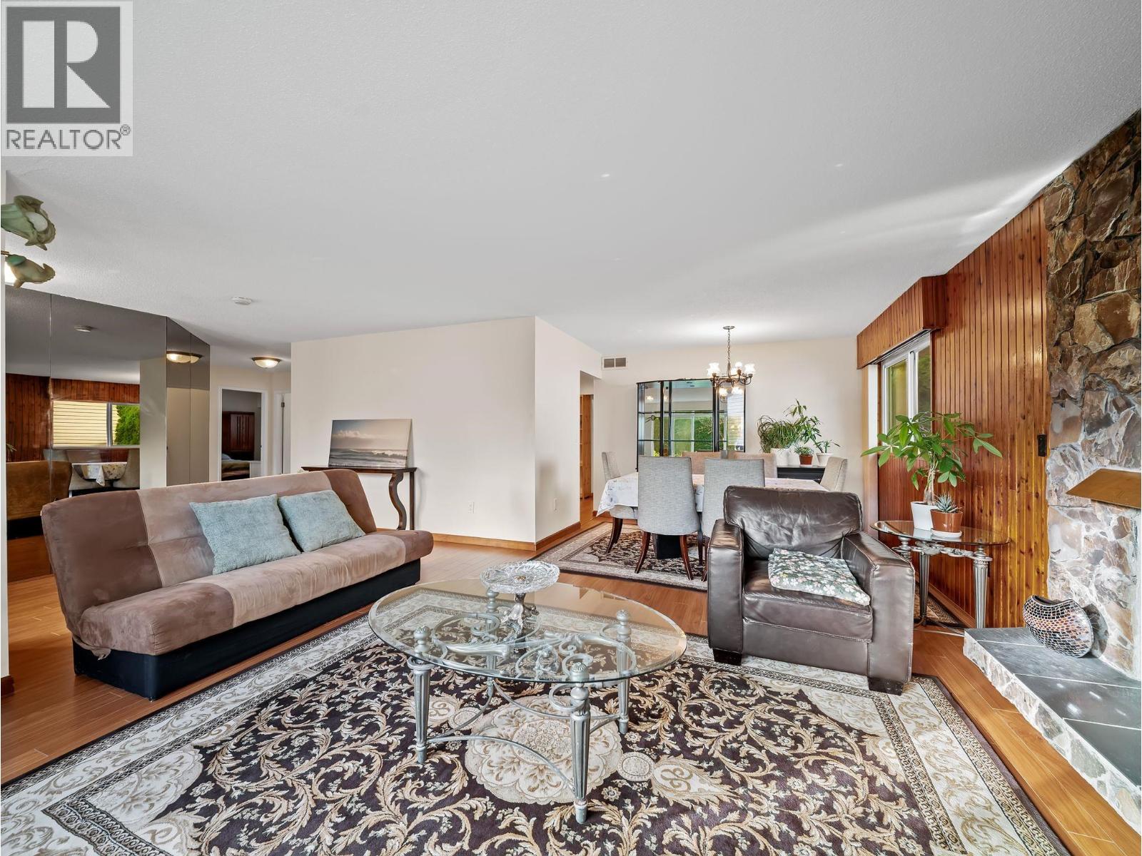 667 Cypress Street, Coquitlam, British Columbia  V3J 6L3 - Photo 7 - R3151586