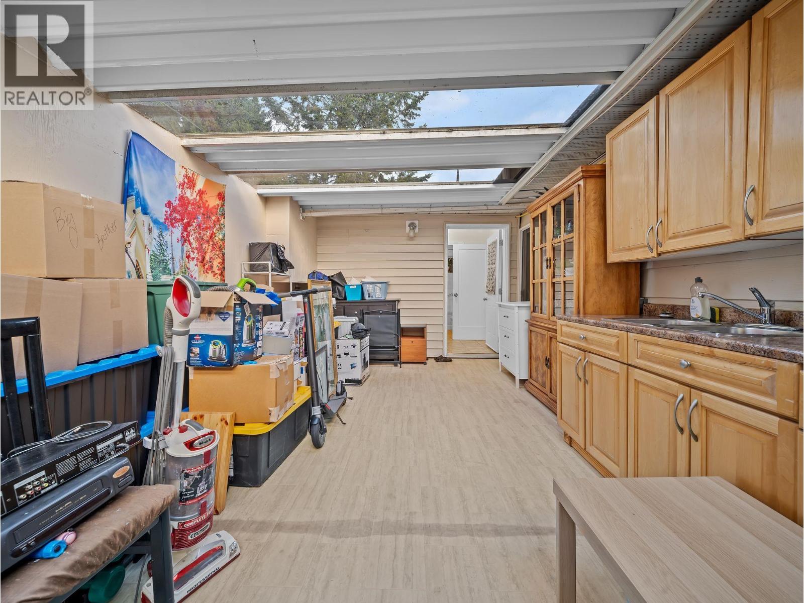 667 Cypress Street, Coquitlam, British Columbia  V3J 6L3 - Photo 31 - R3151586