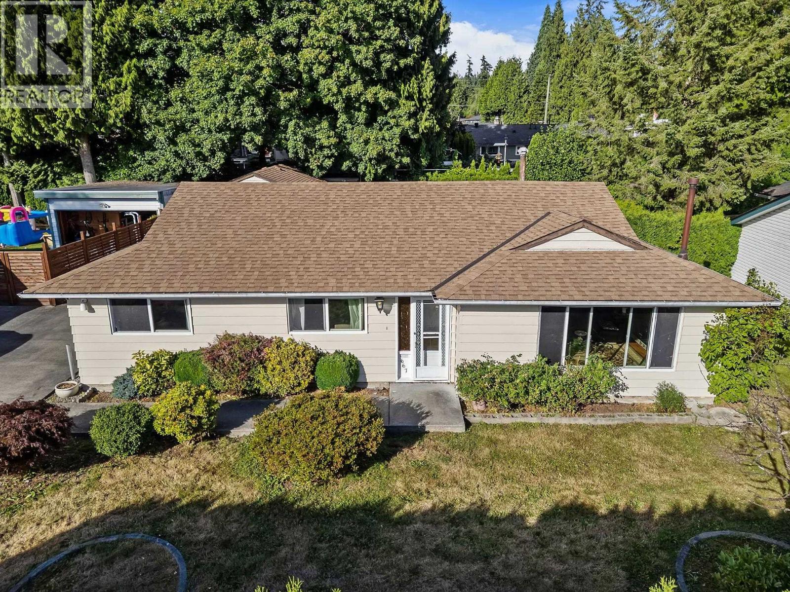 667 Cypress Street, Coquitlam, British Columbia  V3J 6L3 - Photo 37 - R3151586