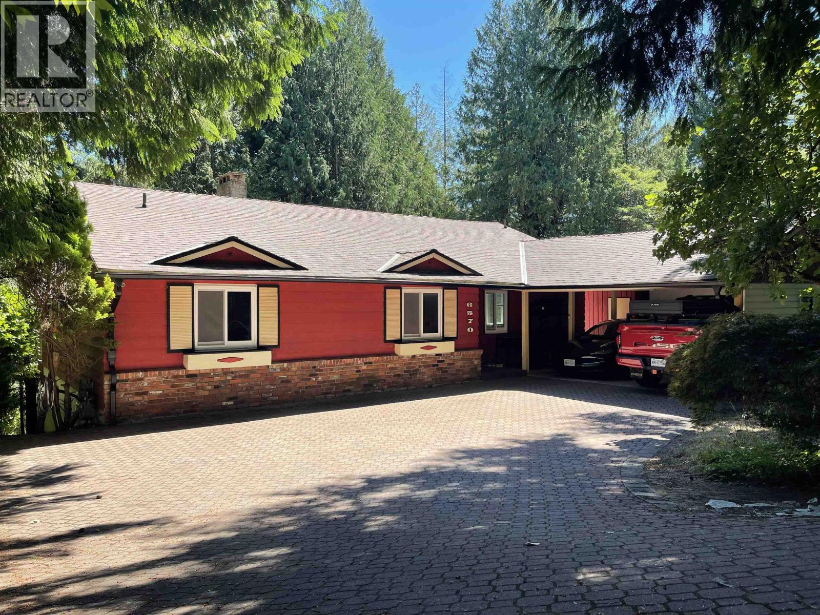 6570 Madrona Crescent, West Vancouver, British Columbia  V7W 2J8 - Photo 1 - R3152173