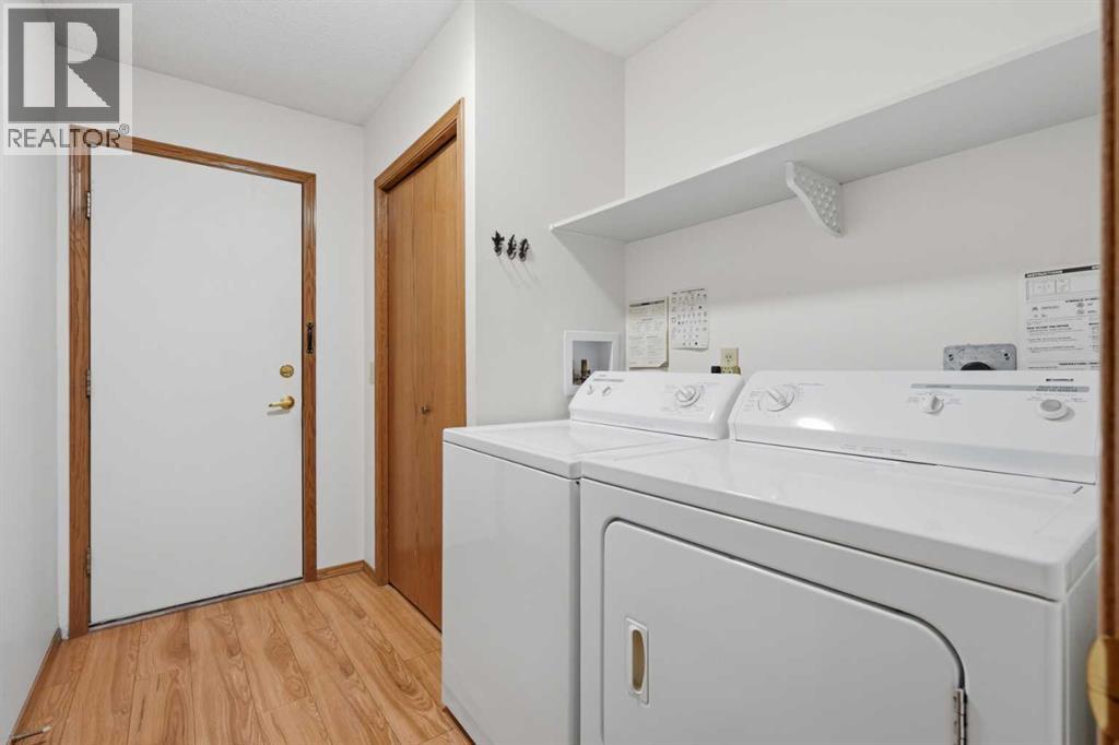 30 Sandarac Circle NW, Calgary, Alberta  T3K 3G7 - Photo 27 - A2334361