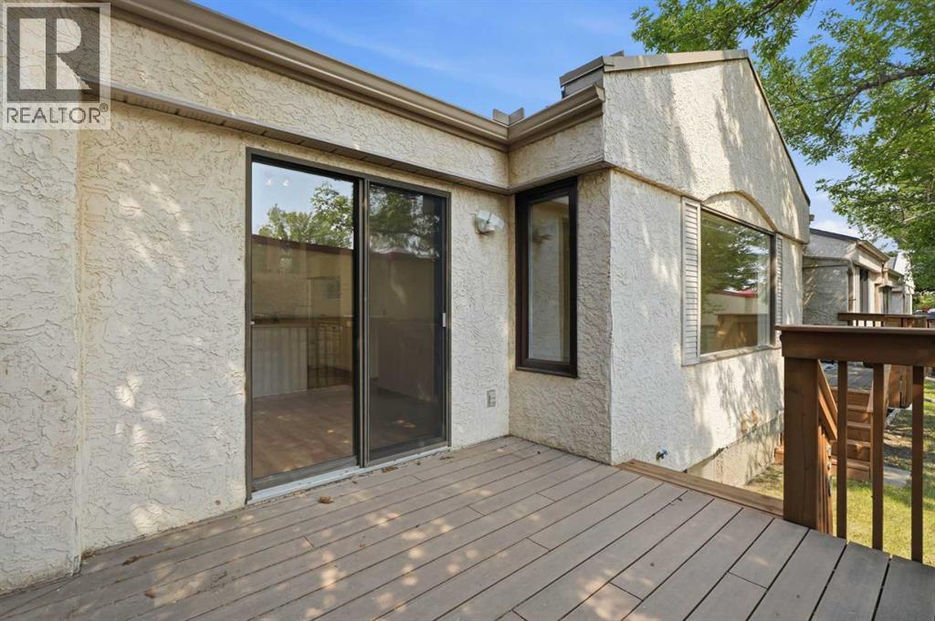 30 Sandarac Circle NW, Calgary, Alberta  T3K 3G7 - Photo 39 - A2334361