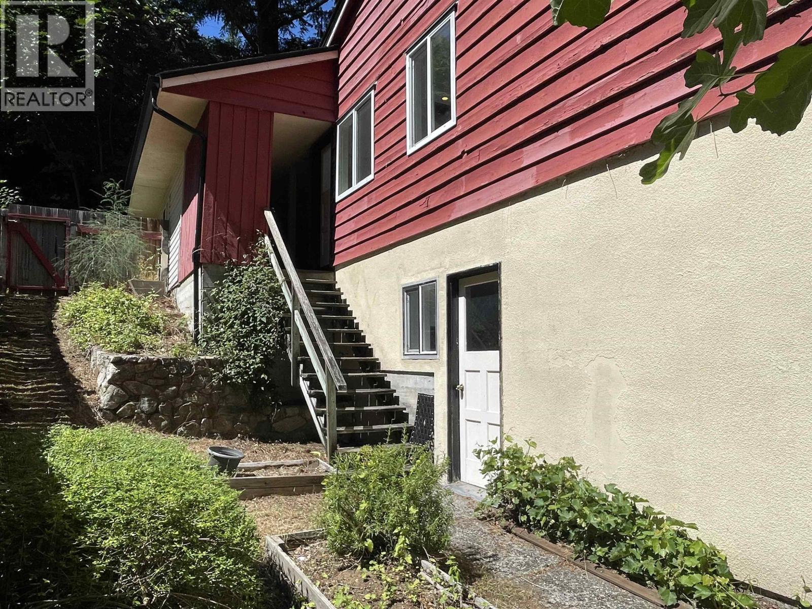 6570 Madrona Crescent, West Vancouver, British Columbia  V7W 2J8 - Photo 34 - R3152173