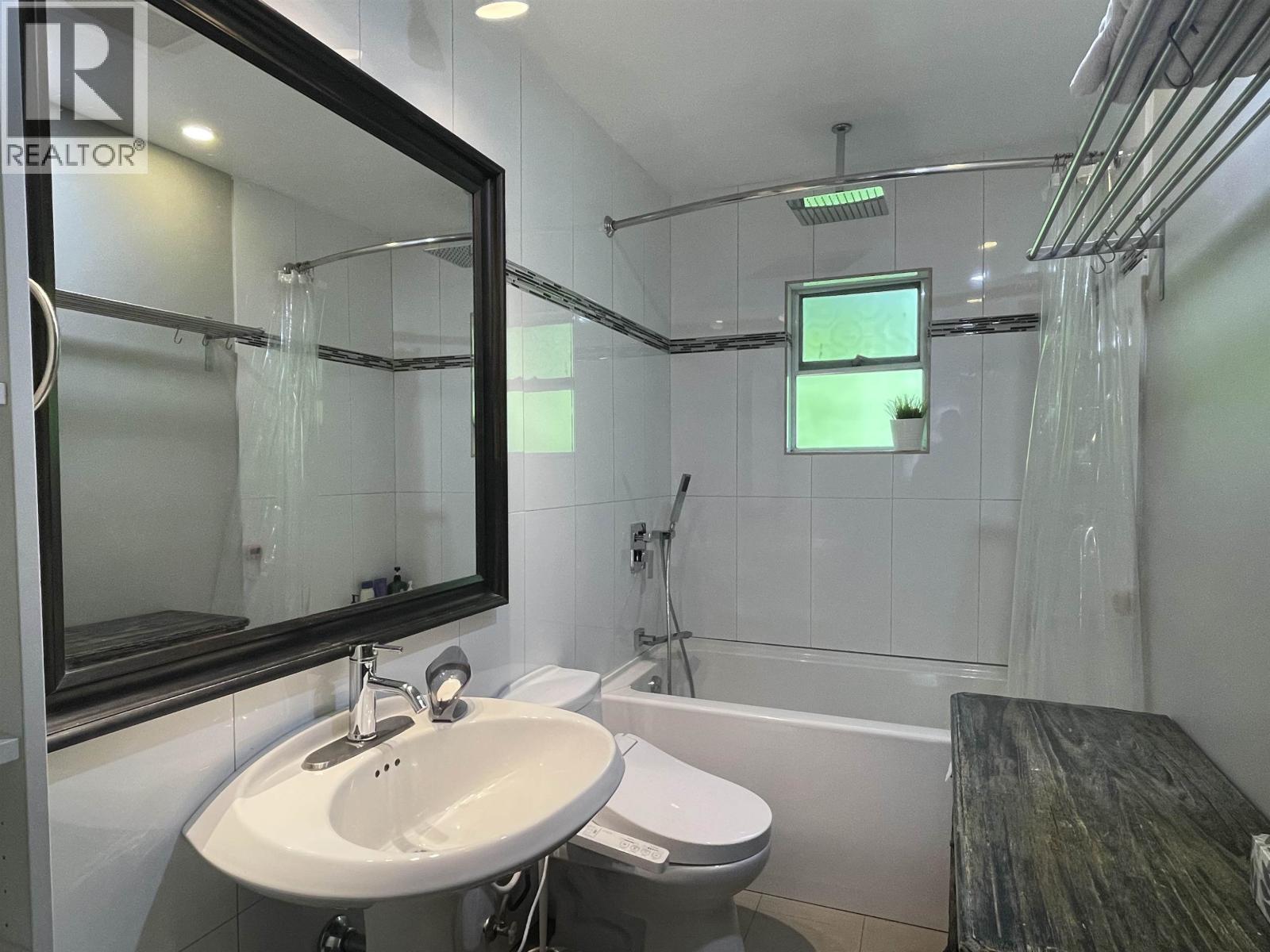 6570 Madrona Crescent, West Vancouver, British Columbia  V7W 2J8 - Photo 19 - R3152173