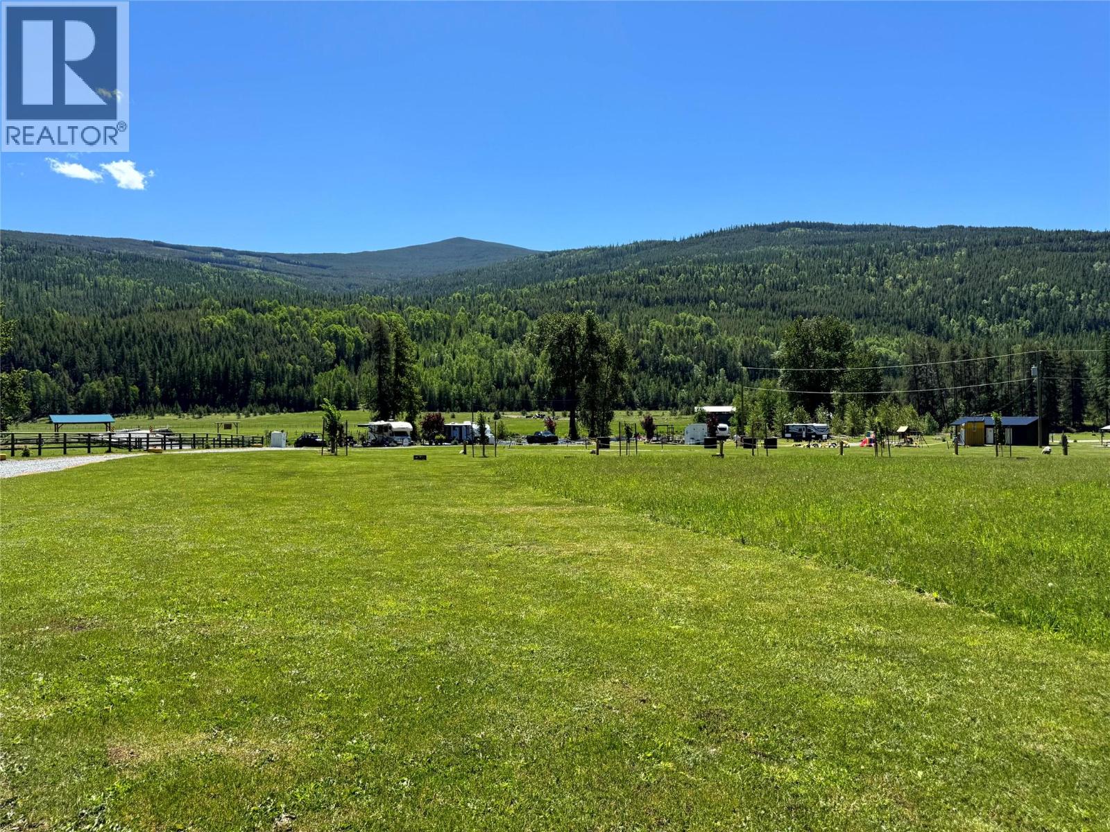 8623 3/95 Highway, Yahk, British Columbia  V0B 2P0 - Photo 19 - 10350306