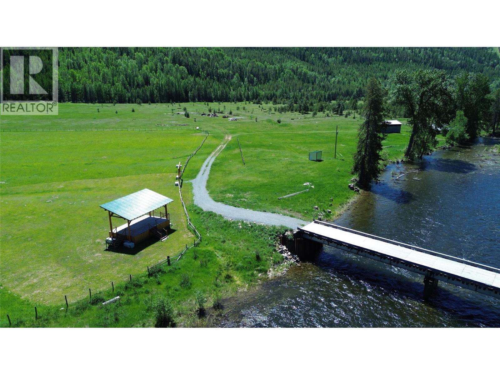8623 3/95 Highway, Yahk, British Columbia  V0B 2P0 - Photo 9 - 10350306