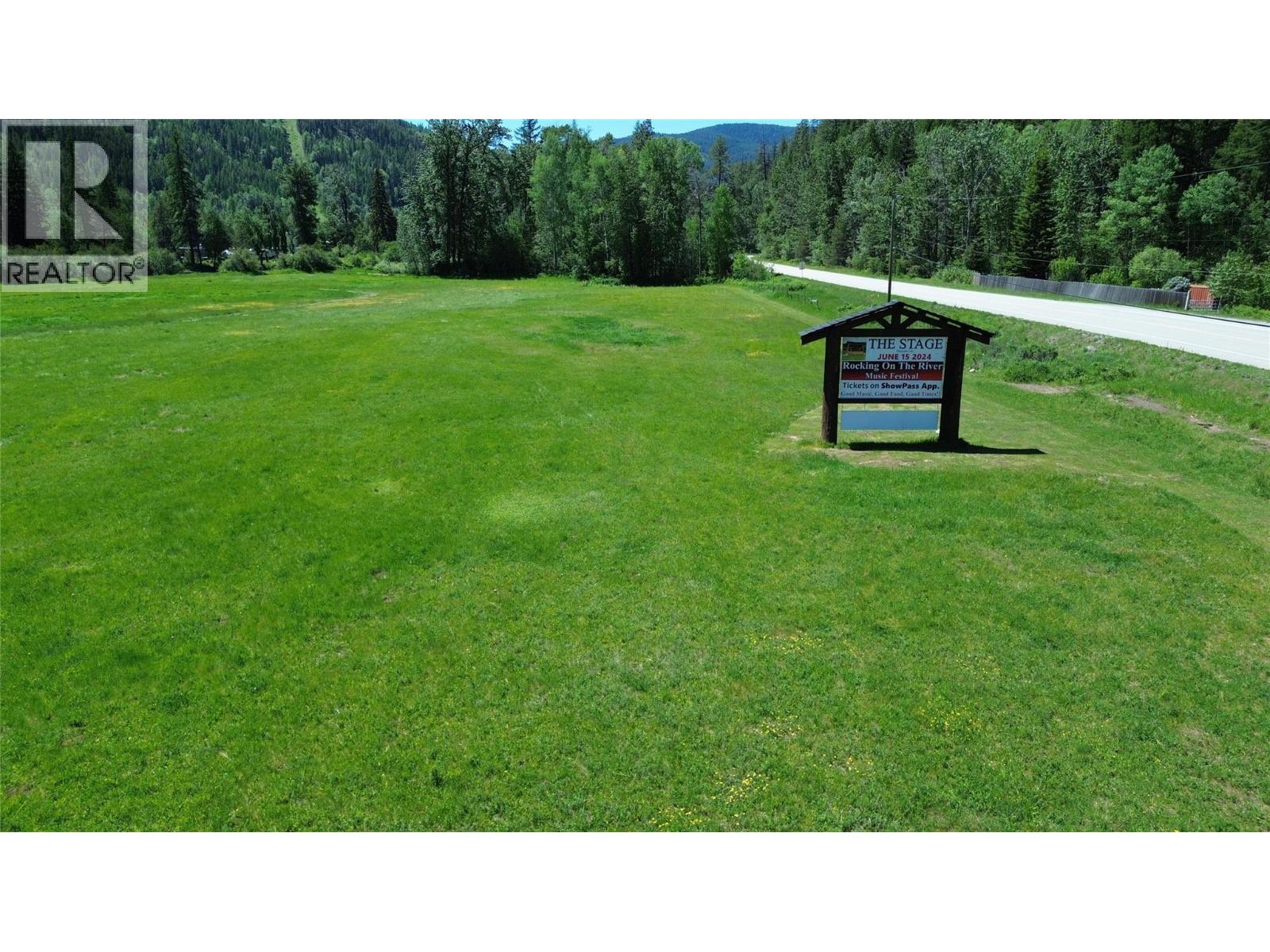 8623 3/95 Highway, Yahk, British Columbia  V0B 2P0 - Photo 11 - 10350306