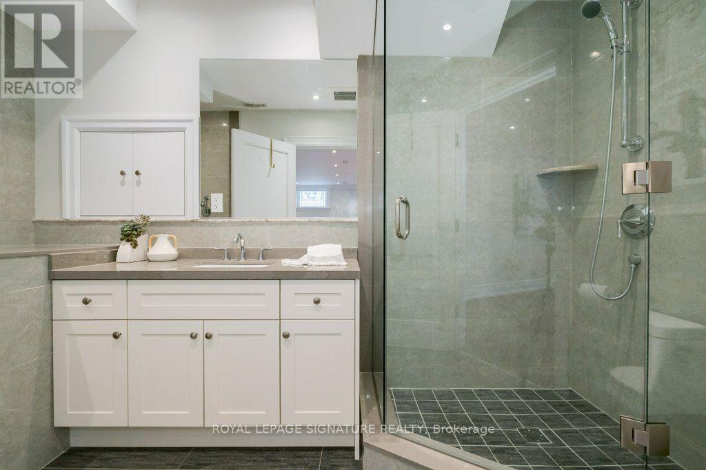 15 Sulkara Court, Toronto, Ontario  M4A 2G8 - Photo 23 - C13611072