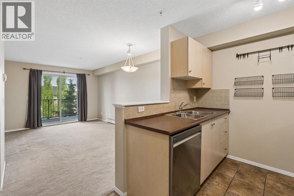 1305, 8 Bridlecrest Drive SW, Calgary, Alberta  T2Y 0H6 - Photo 11 - A2334596