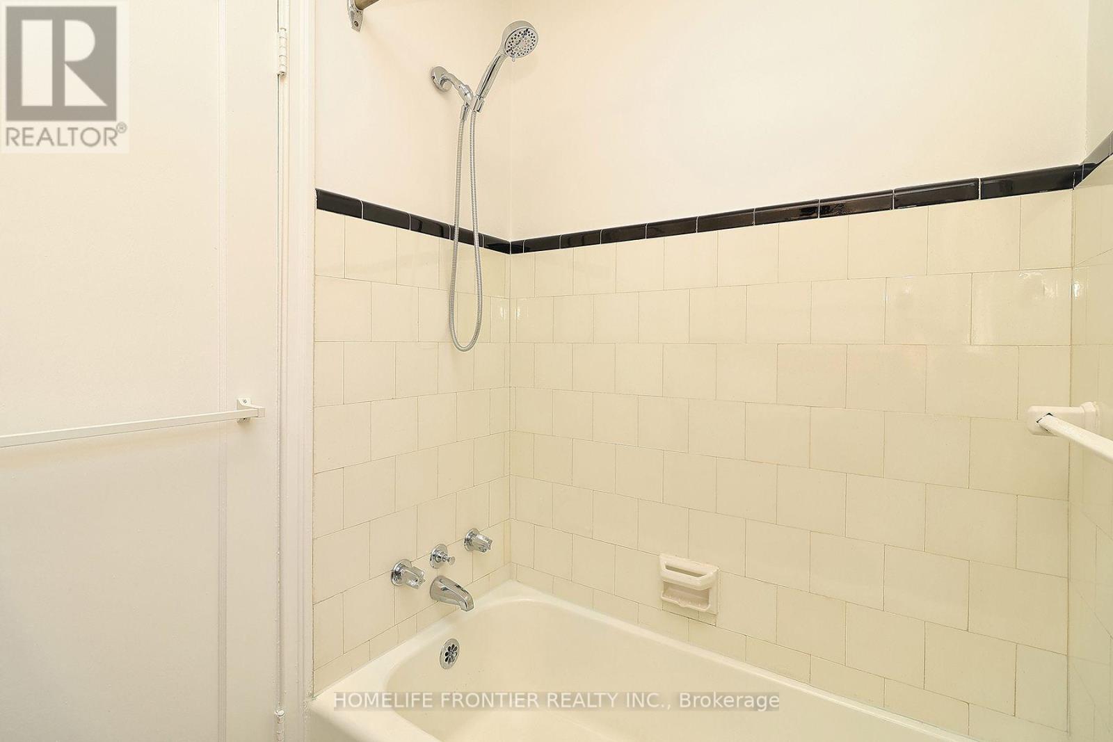 132 Wesley Street, Toronto, Ontario  M8Y 2X1 - Photo 10 - W13632262