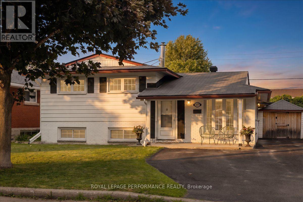 2177 Bingham Street, Ottawa, Ontario  K1G 2V6 - Photo 1 - X13590802