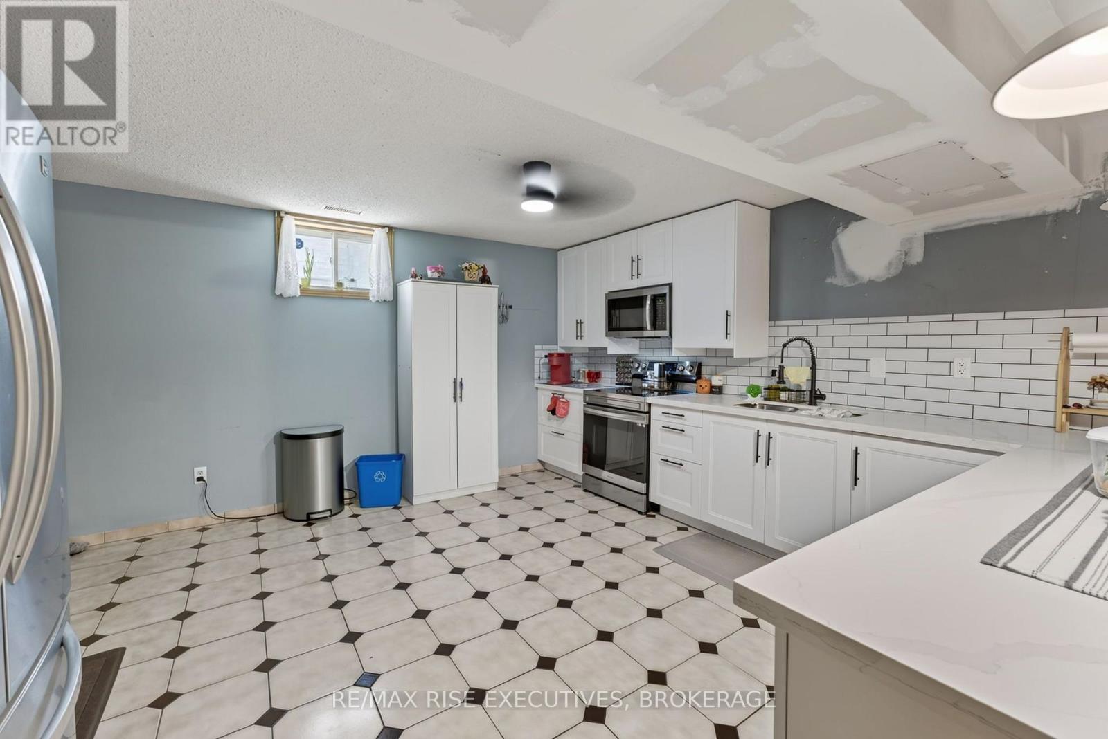 617 Rivermeade Avenue, Kingston, Ontario  K7M 7Z5 - Photo 35 - X13636360