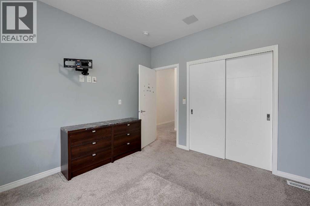 17 Yorkstone Way SW, Calgary, Alberta  T2X 4K6 - Photo 36 - A2302407