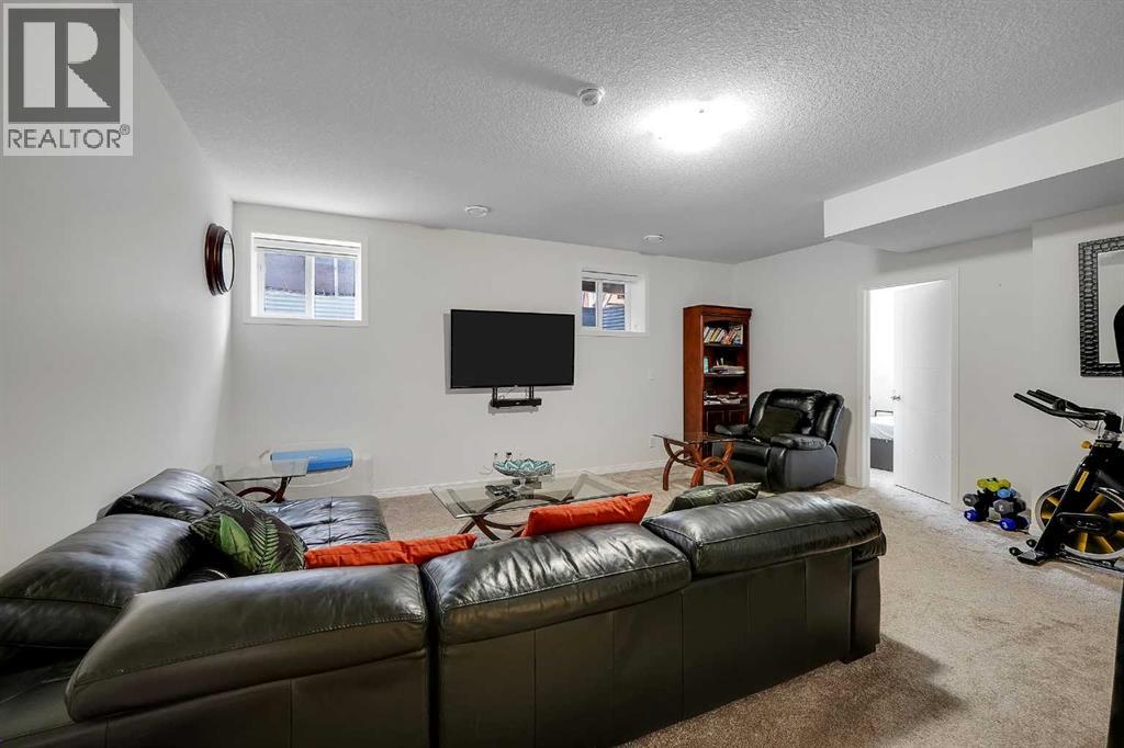 17 Yorkstone Way SW, Calgary, Alberta  T2X 4K6 - Photo 41 - A2302407
