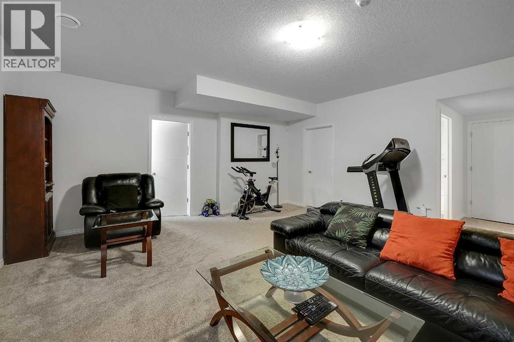 17 Yorkstone Way SW, Calgary, Alberta  T2X 4K6 - Photo 43 - A2302407