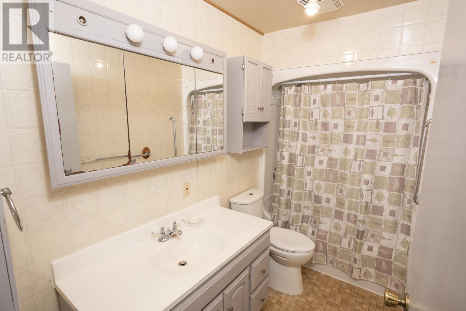 40 Lawrence Ave, Thunder Bay, Ontario  P7A 6X5 - Photo 26 - TB2601930