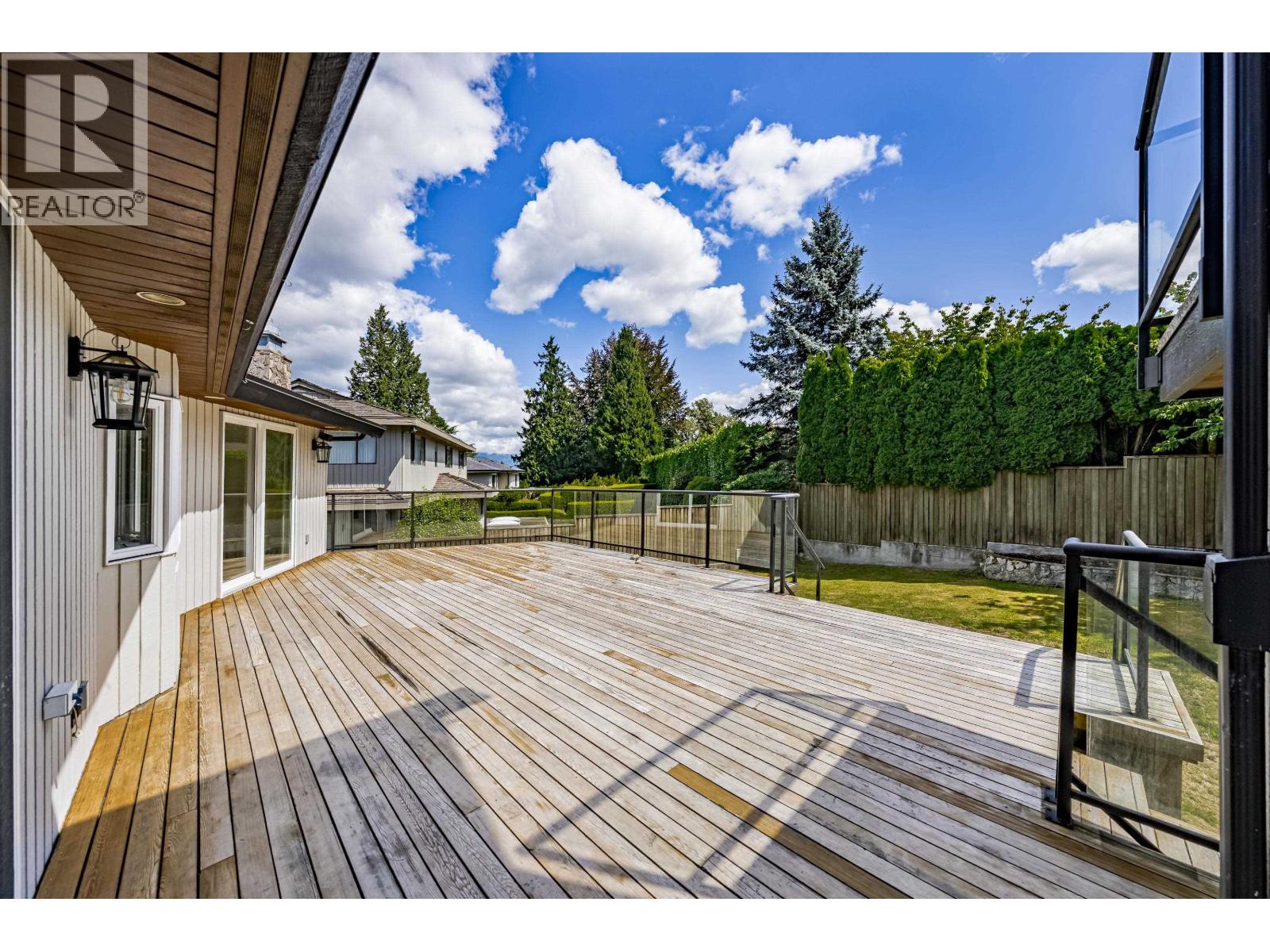 7516 Lambeth Drive, Burnaby, British Columbia  V5E 1Z4 - Photo 9 - R3152275